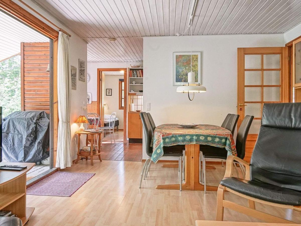 Three-Bedroom Holiday Home In Ronne 4 Экстерьер фото