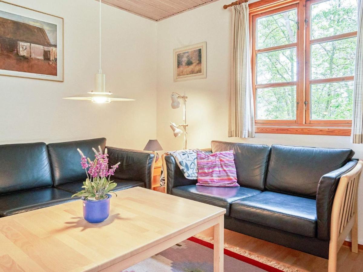 Three-Bedroom Holiday Home In Ronne 4 Экстерьер фото