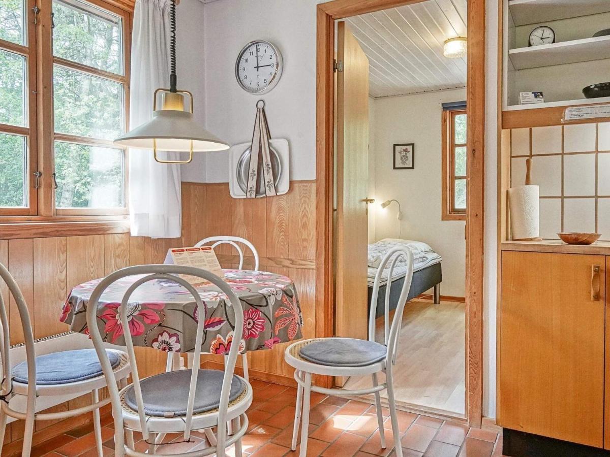 Three-Bedroom Holiday Home In Ronne 4 Экстерьер фото